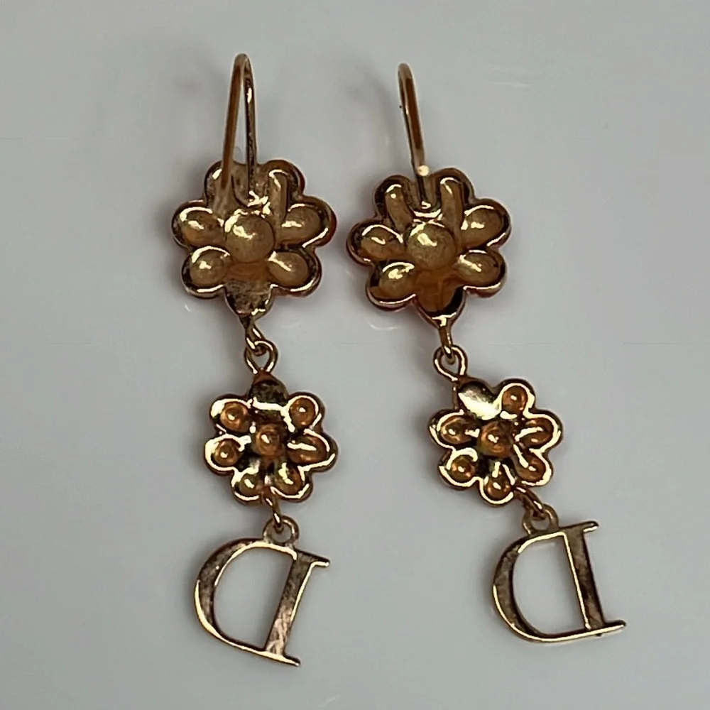 DIOR VINTAGE FLOWER DROP EARRINGS - Picture 4 of 5